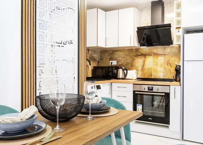 Pink Royal Apartment *