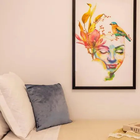 Pink Royal - Winter By The Sea * Torrevieja