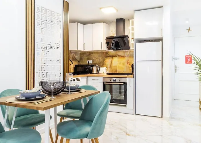 Pink Royal Διαμέρισμα Τορεβιέχα